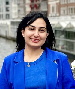 Niloofar Akbarian